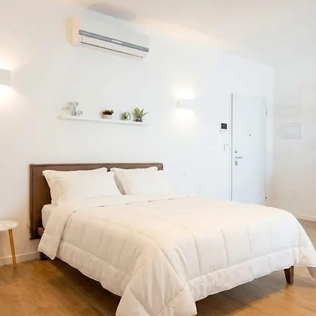 Apartment San Francesco Modern Loft With Private Parking Bari
